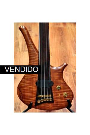 Marleaux Diva 5 Fretless (B Stock) Marleaux Diva 5 Fretless (B Stock)